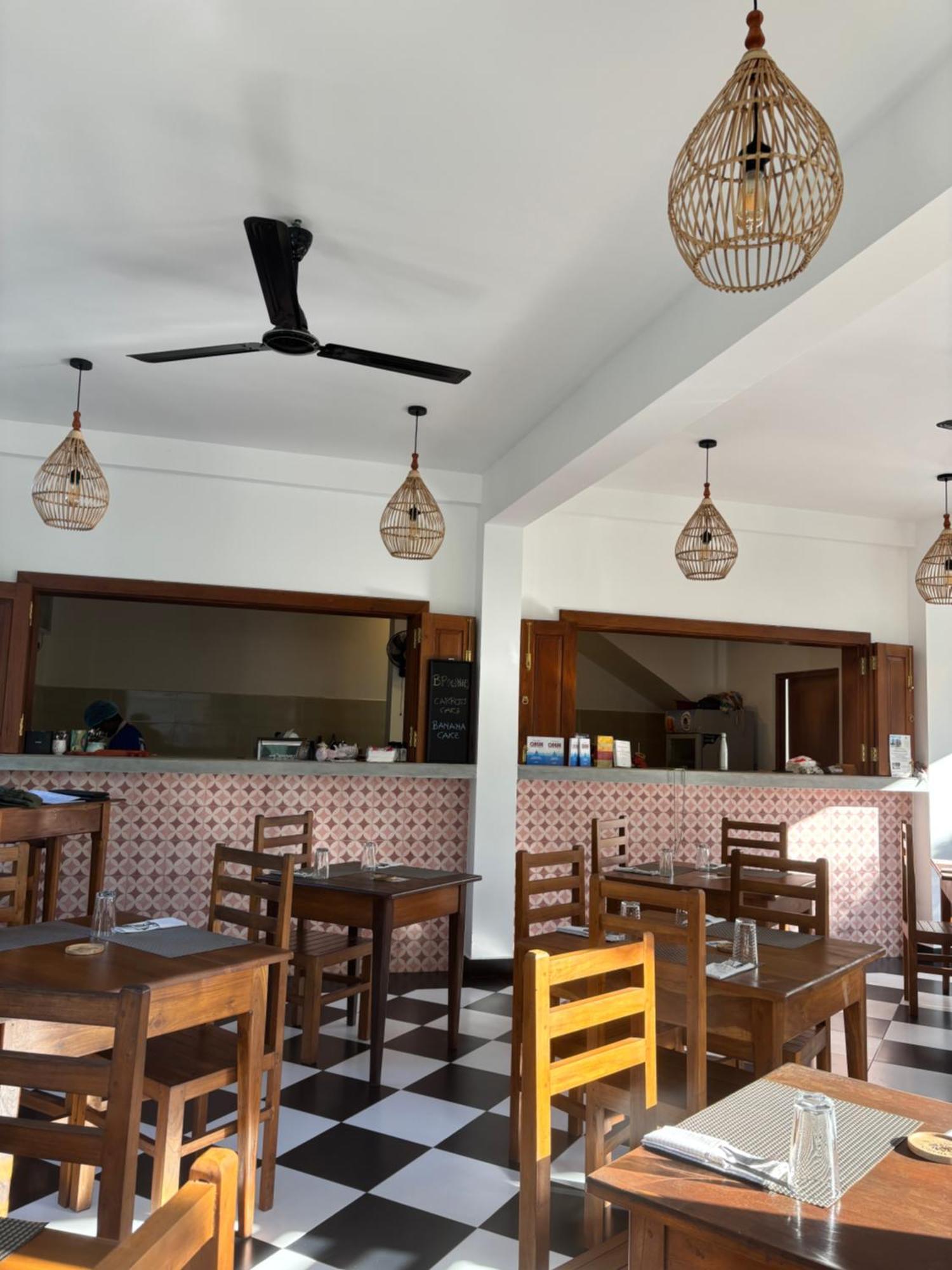 Bed and Breakfast Casa Tharin Madiha Matara Exterior foto